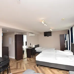  Apartment Dukes - Wita Stwosza Poland